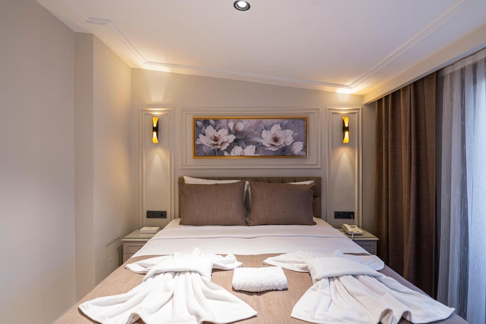 Pera Luna Premium Hotel Istanbul Exterior foto