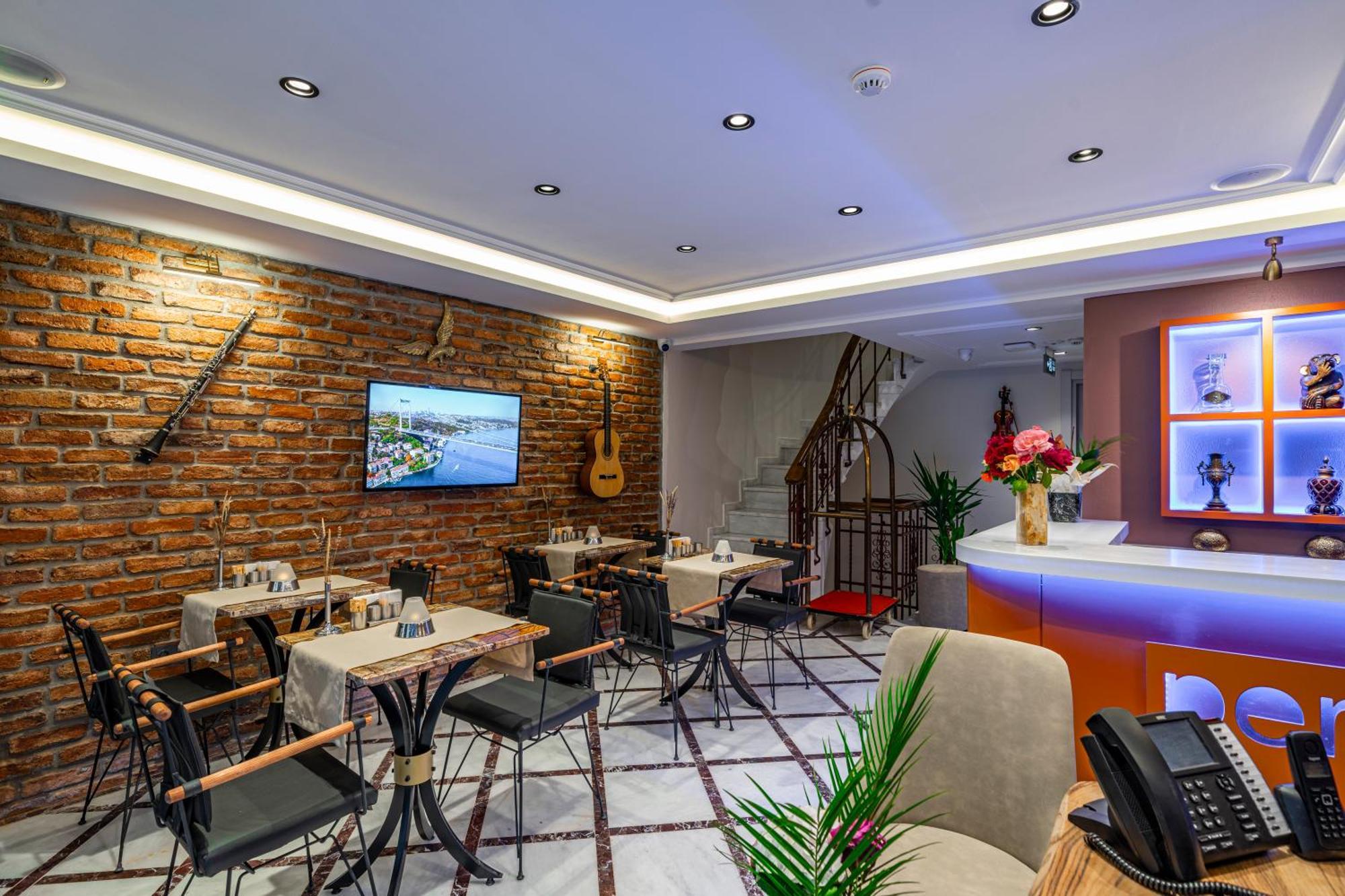 Pera Luna Premium Hotel Istanbul Exterior foto