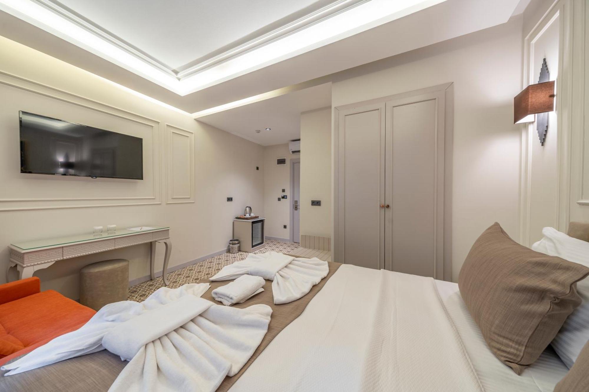 Pera Luna Premium Hotel Istanbul Exterior foto